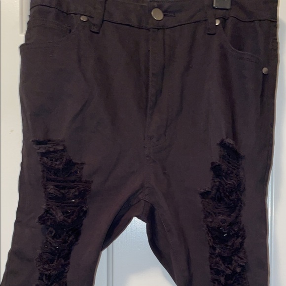 Black Bermuda Shorts - Picture 6 of 11